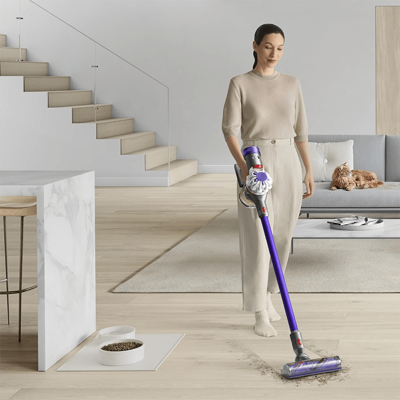 Dyson - Dyson V8 Animal Extra cordless vacuum cleaner - Silver/Purple